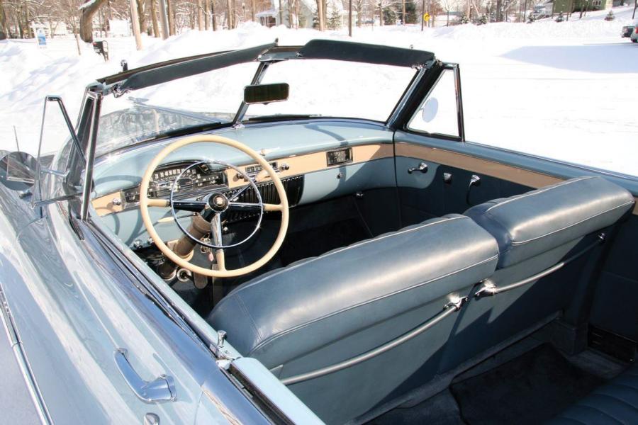  Cadillac Series 62 Convertible Coupe 1949 года  (фото 9 из 24)